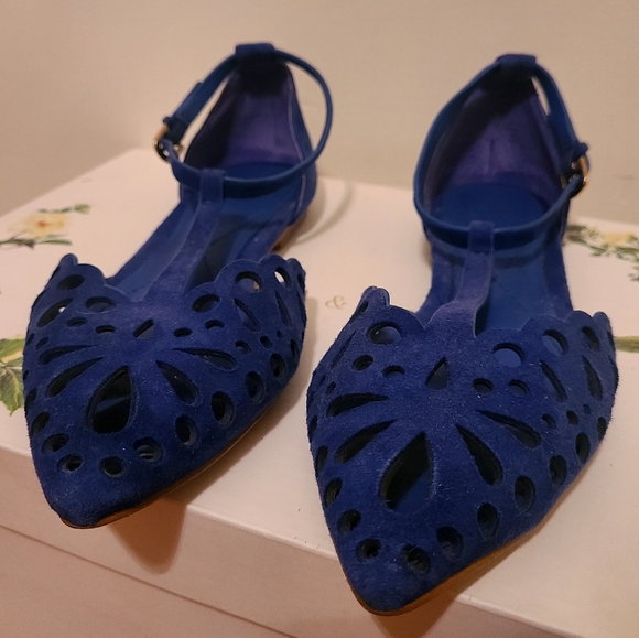 Isola Camillus T Strap Pointed Toe Flats Sz 6 - Picture 3 of 6